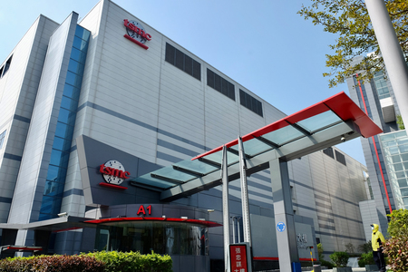 台湾の世界的な半導体メーカー「台湾積体電路製造（ＴＳＭＣ）」の本社＝新竹市（ＡＦＰ時事）