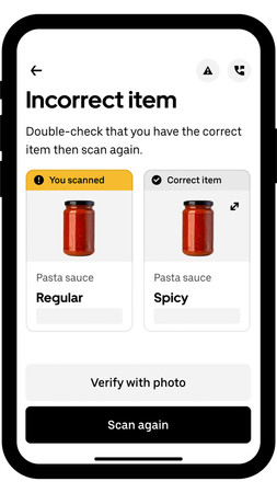 トマトソースの買い間違いを警告する配達員の端末画面（ウーバー・テクノロジーズ提供・時事）