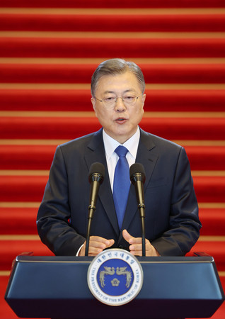 韓国の文在寅前大統領＝２０２２年５月、ソウル（ＥＰＡ時事）