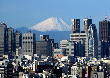 東京・新宿の高層ビル街（ＡＦＰ時事）