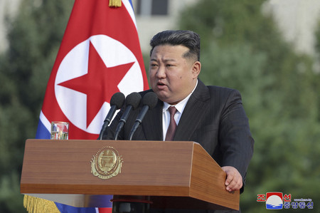 北朝鮮の金正恩朝鮮労働党総書記=10月7日、平壌(朝鮮中央通信が配信)(AFP時事)