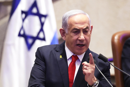 イスラエルのネタニヤフ首相＝１８日、エルサレム（ＥＰＡ時事）