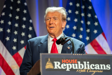 トランプ次期米大統領=11月13日、ワシントン(EPA時事)