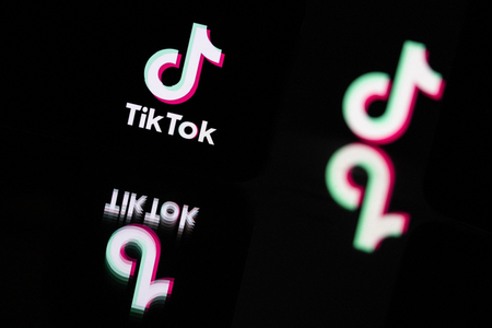 中国系短編動画投稿アプリ「TikTok(ティックトック)」のロゴマーク(AFP時事)