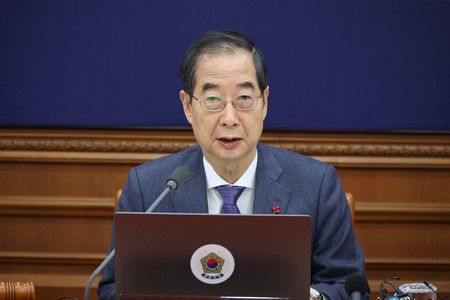 韓国の韓悳洙首相=1月30日、ソウル(EPA時事)