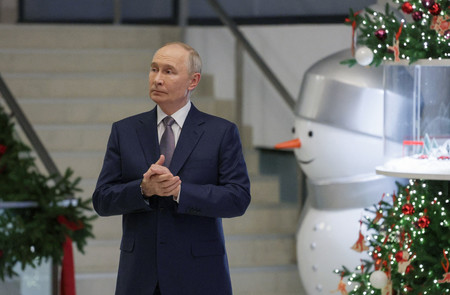 ロシアのプーチン大統領=24日、北西部レニングラード州(AFP時事)