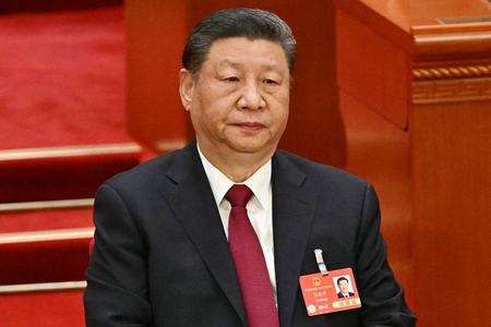 5日、北京で全国人民代表大会の開会式に出席した習近平中国国家主席(AFP時事)