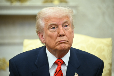 トランプ米大統領=13日、ワシントン(AFP時事)