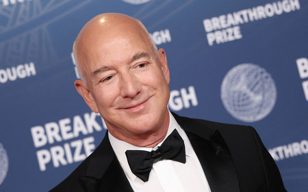 アマゾン創業者のベゾス会長(AFP時事)