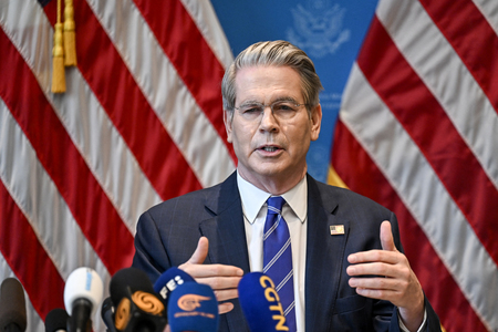 ベセント米財務長官＝１２日、スイス・ジュネーブ（ＡＦＰ時事）
