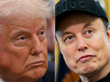 トランプ米大統領(左)と実業家イーロン・マスク氏(AFP時事)