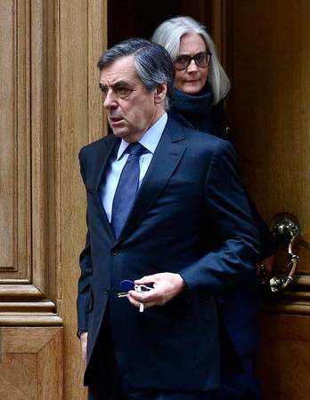 フランスのフィヨン元首相＝２０２０年２月２４日、パリ（ＡＦＰ時事）