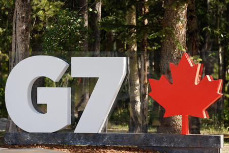 先進7カ国首脳会議(G7サミット)のロゴマーク=カナダ・カナナスキス(EPA時事)