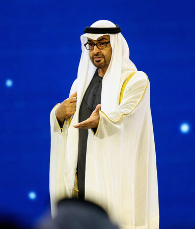 アラブ首長国連邦（ＵＡＥ）のムハンマド大統領＝１月１４日、アブダビ（ＥＰＡ時事）