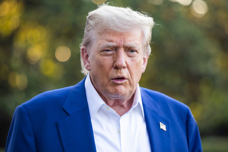 トランプ米大統領＝２４日、ワシントン（ＥＰＡ時事）