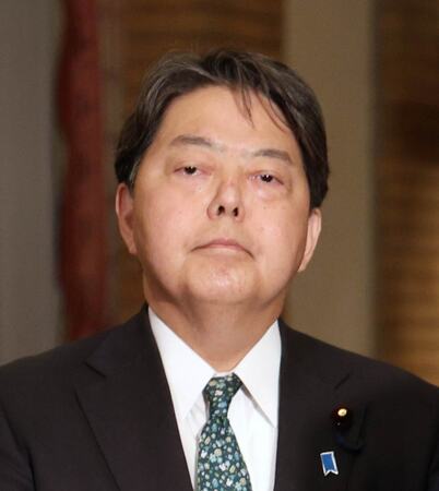 拉致問題担当相を兼務する林芳正官房長官（資料） 