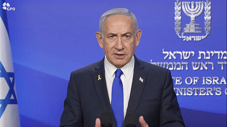 イスラエルのネタニヤフ首相＝１３日公開の動画より、撮影場所不明（ＡＦＰ時事）