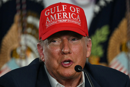 トランプ米大統領=1日、フロリダ州(AFP時事)