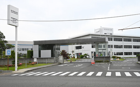 日産自動車追浜工場の正門＝５月１８日、神奈川県横須賀市