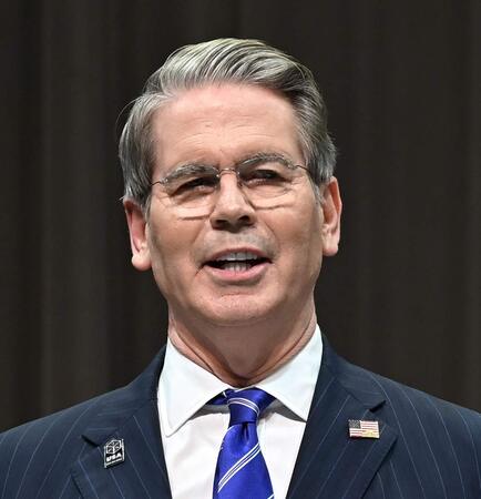 ベセント米財務長官=7月19日、大阪市(EPA時事)