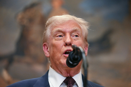 トランプ米大統領=7月31日、ワシントン(AFP時事)