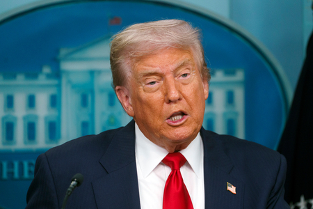 トランプ米大統領＝１１日、ワシントン（ＥＰＡ時事）