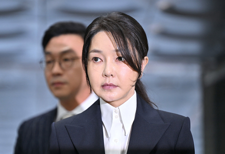 韓国の尹錫悦前大統領夫人の金建希氏＝１２日、ソウル（ＡＦＰ時事）