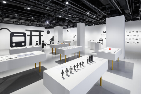 ロンドンで開かれているピクトグラム展(ジャパン・ハウス・ロンドン提供・時事)