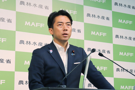小泉進次郎農林水産相＝２日、農水省