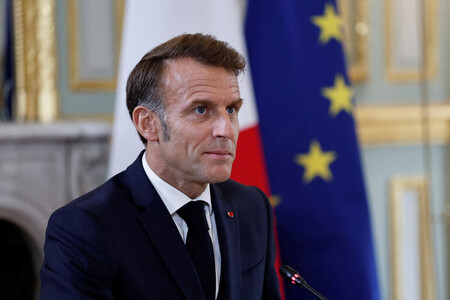 フランスのマクロン大統領＝１５日、パリ（ＡＦＰ時事）