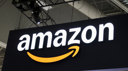 アマゾンのロゴマーク（ＡＦＰ時事）