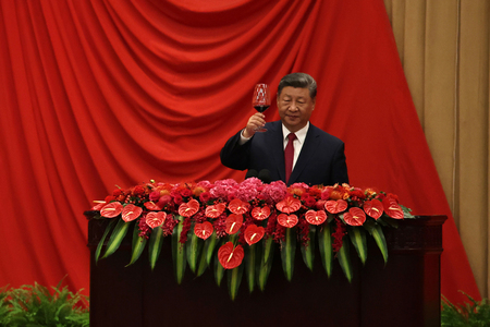 中国の習近平国家主席=9月30日、北京(EPA時事)
