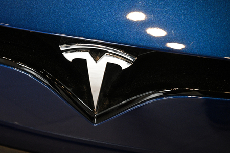 米電気自動車(EV)大手テスラのロゴマーク(AFP時事)